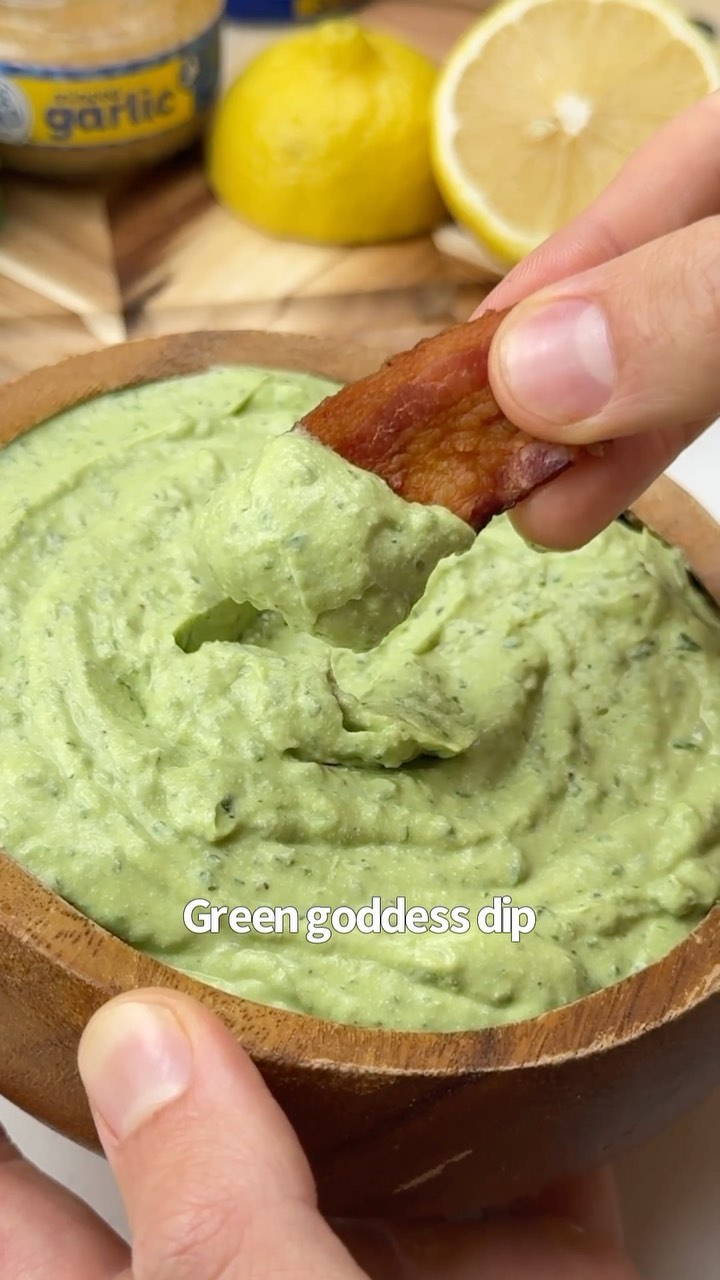 Say “YUM” if you would eat this Creamy Green Goddess Dip  with love